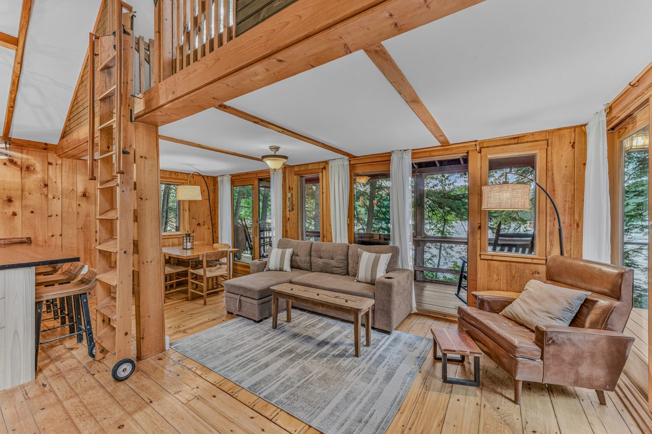 Interior: Cabin living room